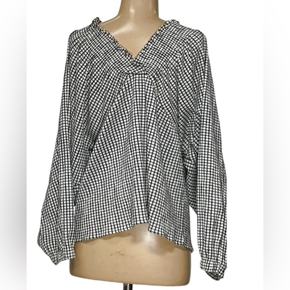 Zara Black & White Blouse - Picture 2 of 4